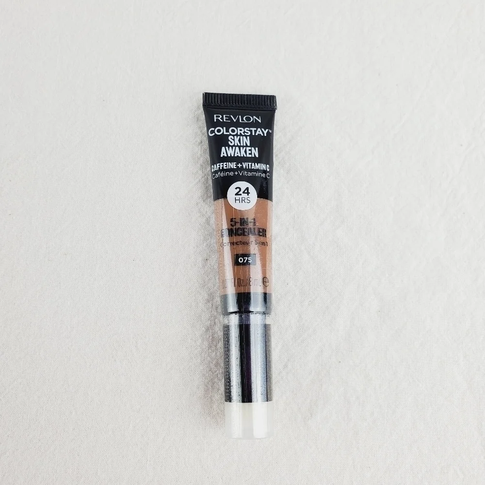 LAST ONE 🔥REVLON colorstay skin awaken 5 in 1 concealer